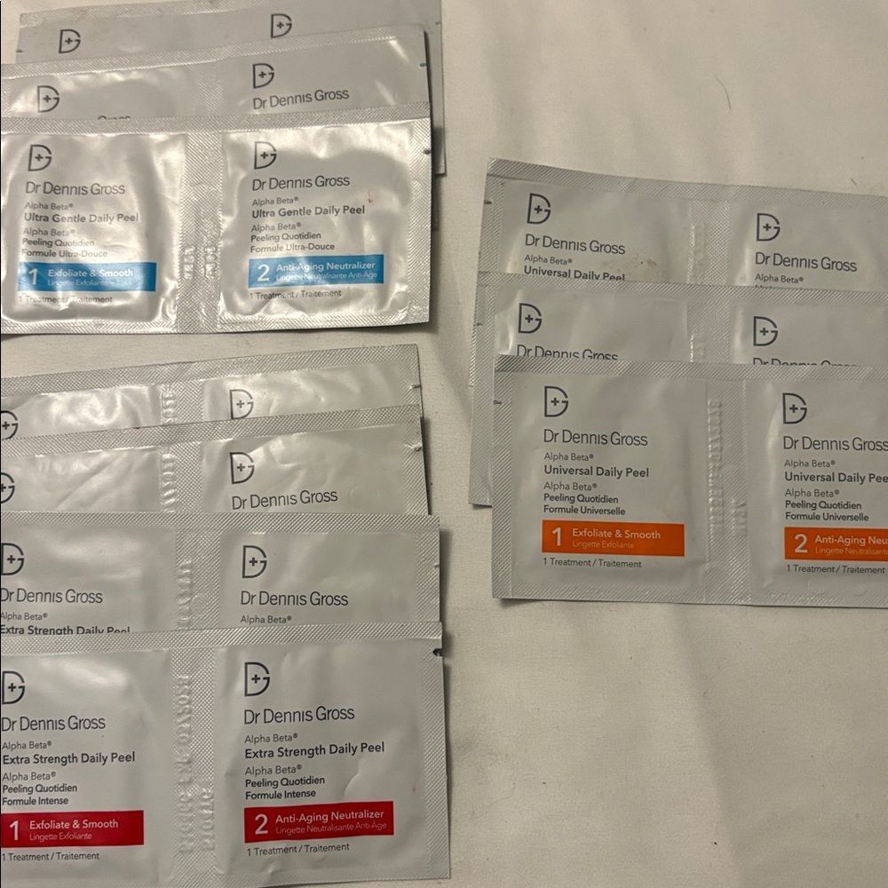 Dr Dennis Gross Alpha Beta Mixture Daily Peel Bundle  10 Treatments expire 2028